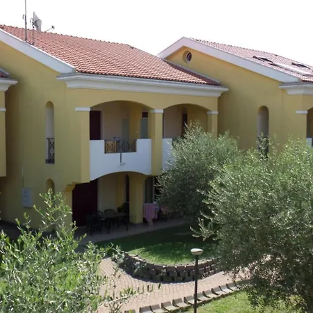 Two-storey Flat With Shared Pool And Patio Bibione